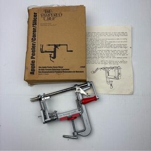 The Pampered Chef 2430 Apple Peeler Corer Slicer Manual Kitchen Tool Table Clamp